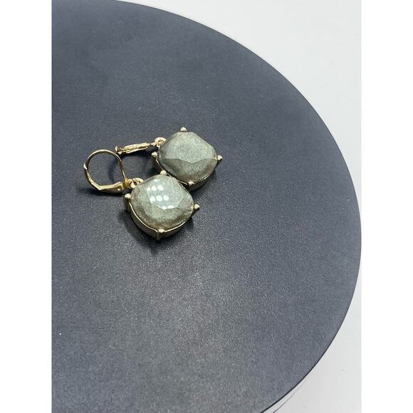 Joan Rivers Classic Collection Glimmer
Green Faceted Lucite‎ Pierced Earrings - Picture 2 of 14